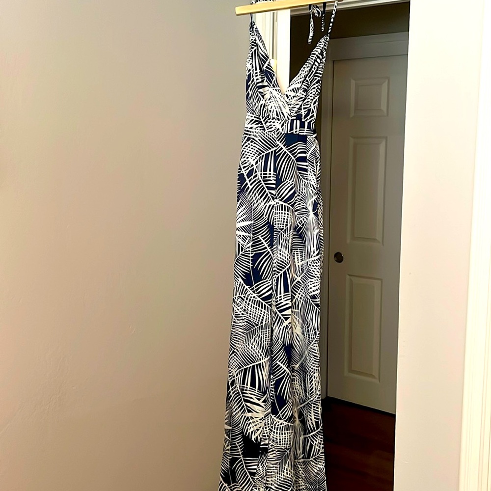 Beautiful Tropical Halter Top Styled Jumpsuit NWT